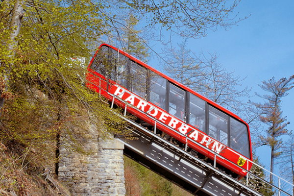 Funicular car